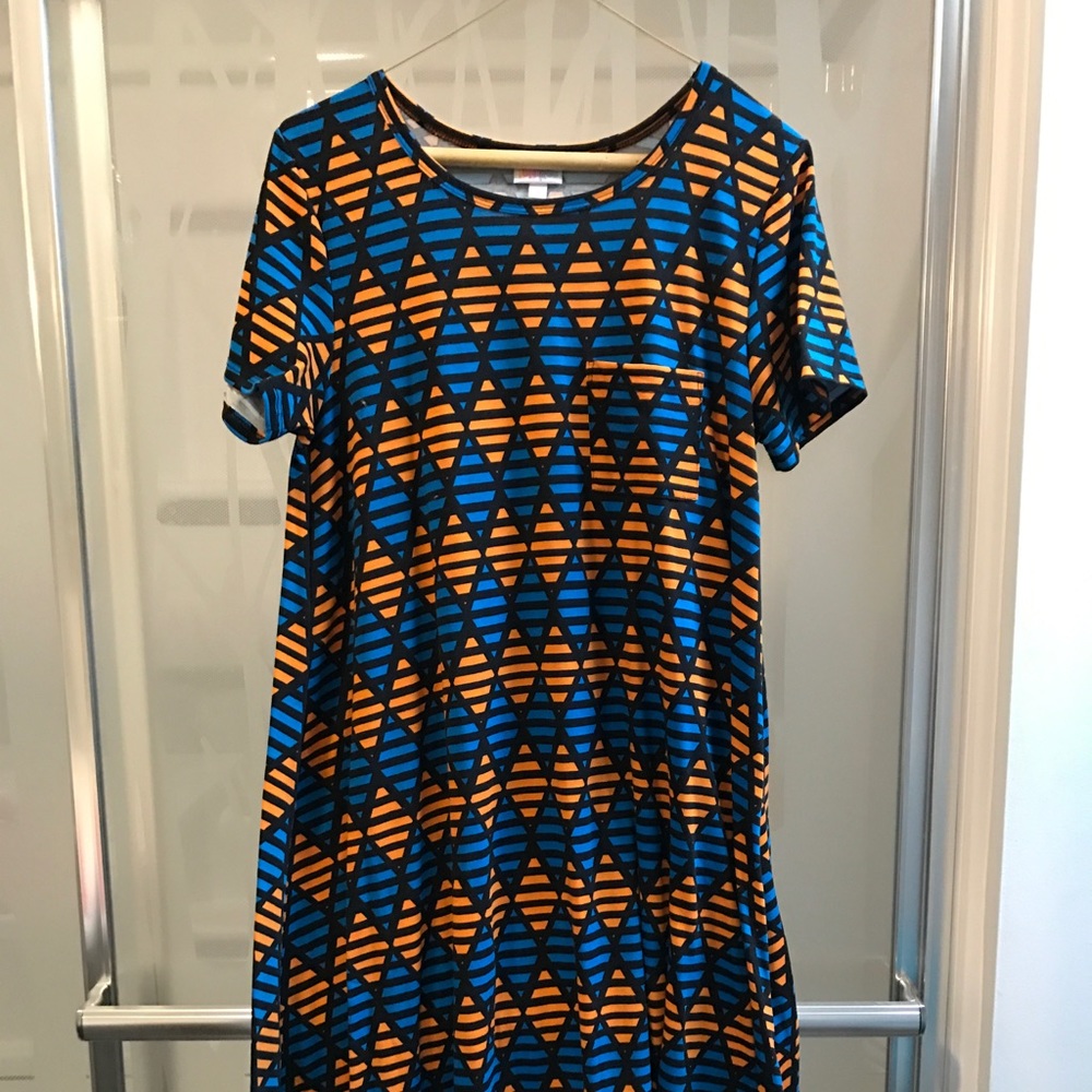 Bright Carly dress. Gently used.
